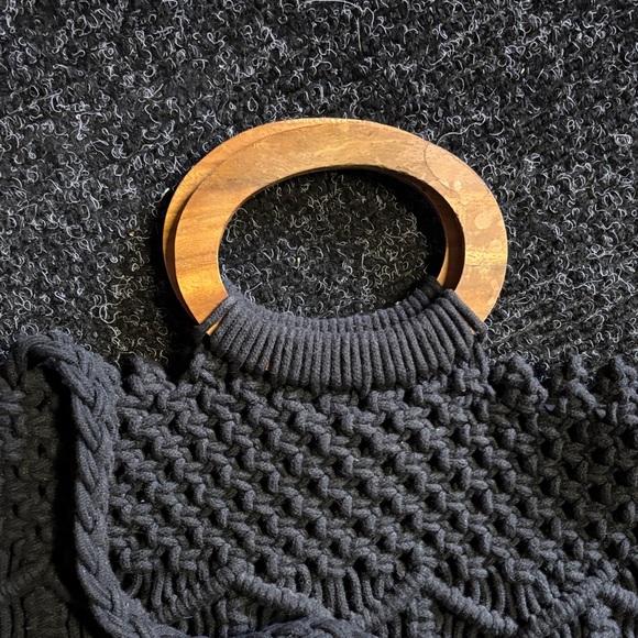 Danielle Nicole Black Woven Crossbody Bag - Picture 8 of 10